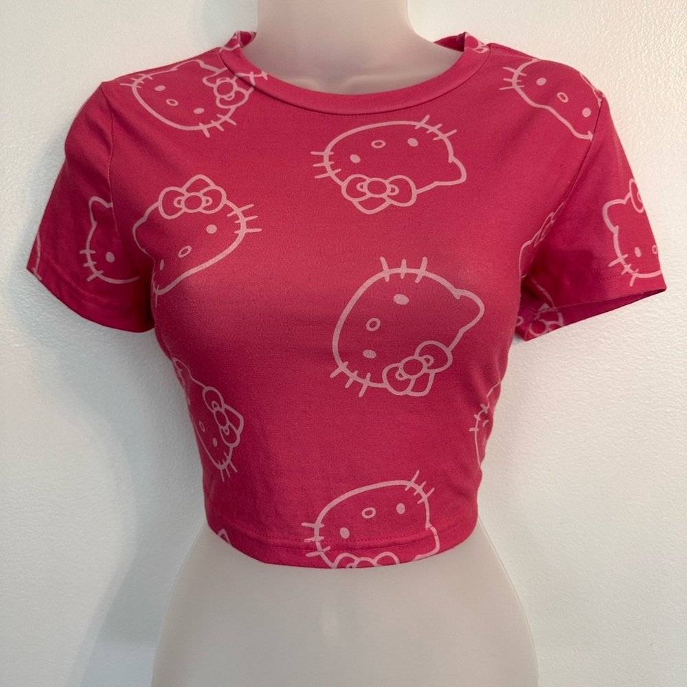 🌸3/$12 Shein hello kitty blouse size M, used in good conditi…